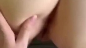 【网曝吃瓜】南航空姐勾搭头等舱土豪，被各种蹂躏，多方位抽插视频流出~1