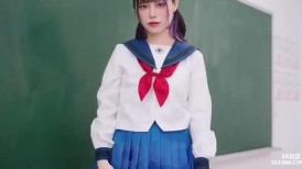 极品反差清纯美少女斋斋强势回归调教！M系母狗学妹被学长发现喜欢在网络上色色成为肉便器的第一天