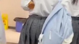 KFC】制服JK气质学生妹和闺蜜逛街短裙黑丝白内300